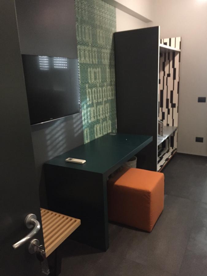 Tiburtina Suites, Roma エクステリア 写真